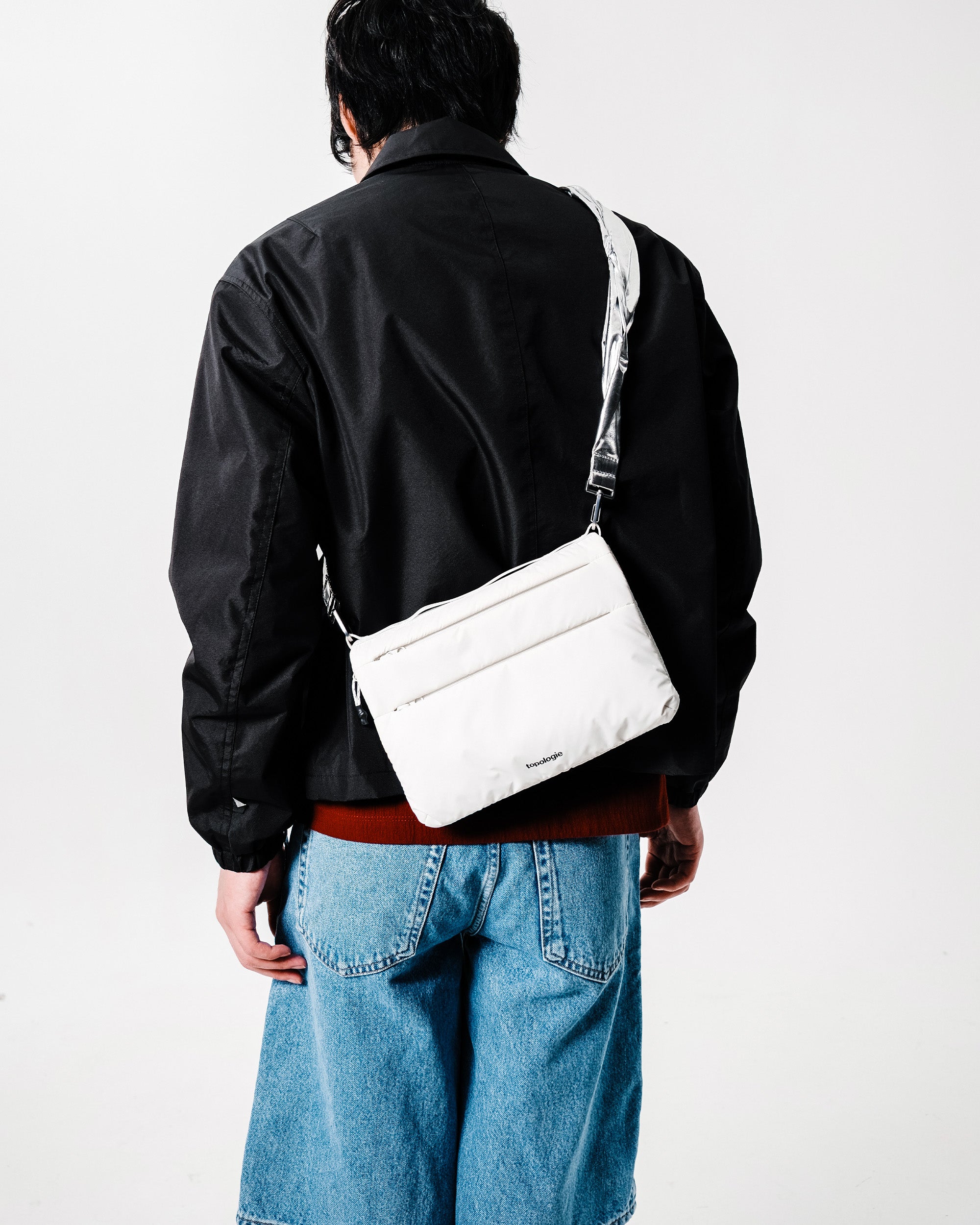 Flat Sacoche Medium（フラット サコッシュ ミディアム）