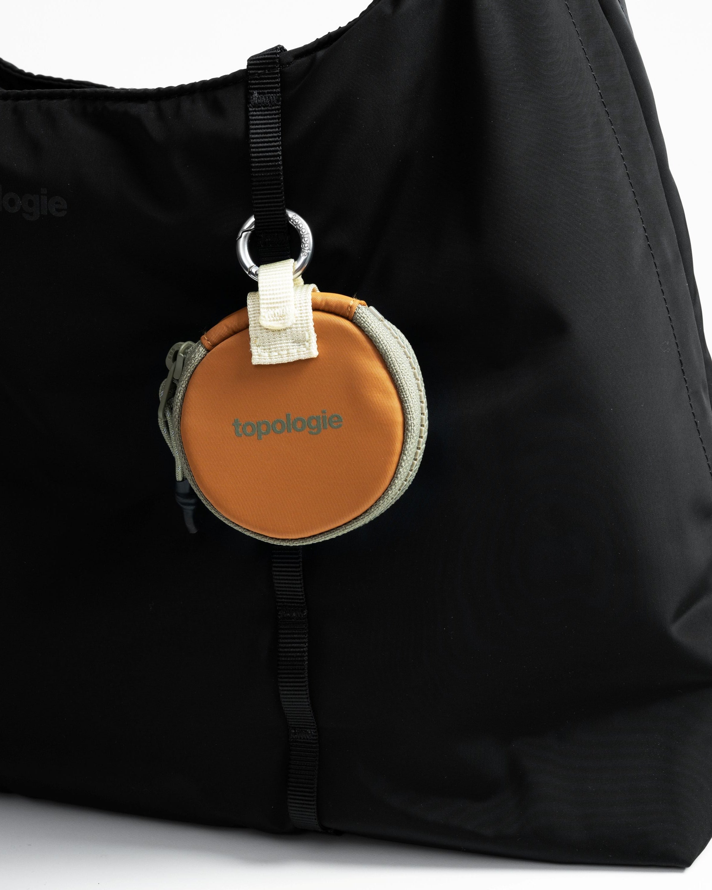 Mini Barrel Pouch（ミニ バレル ポーチ）