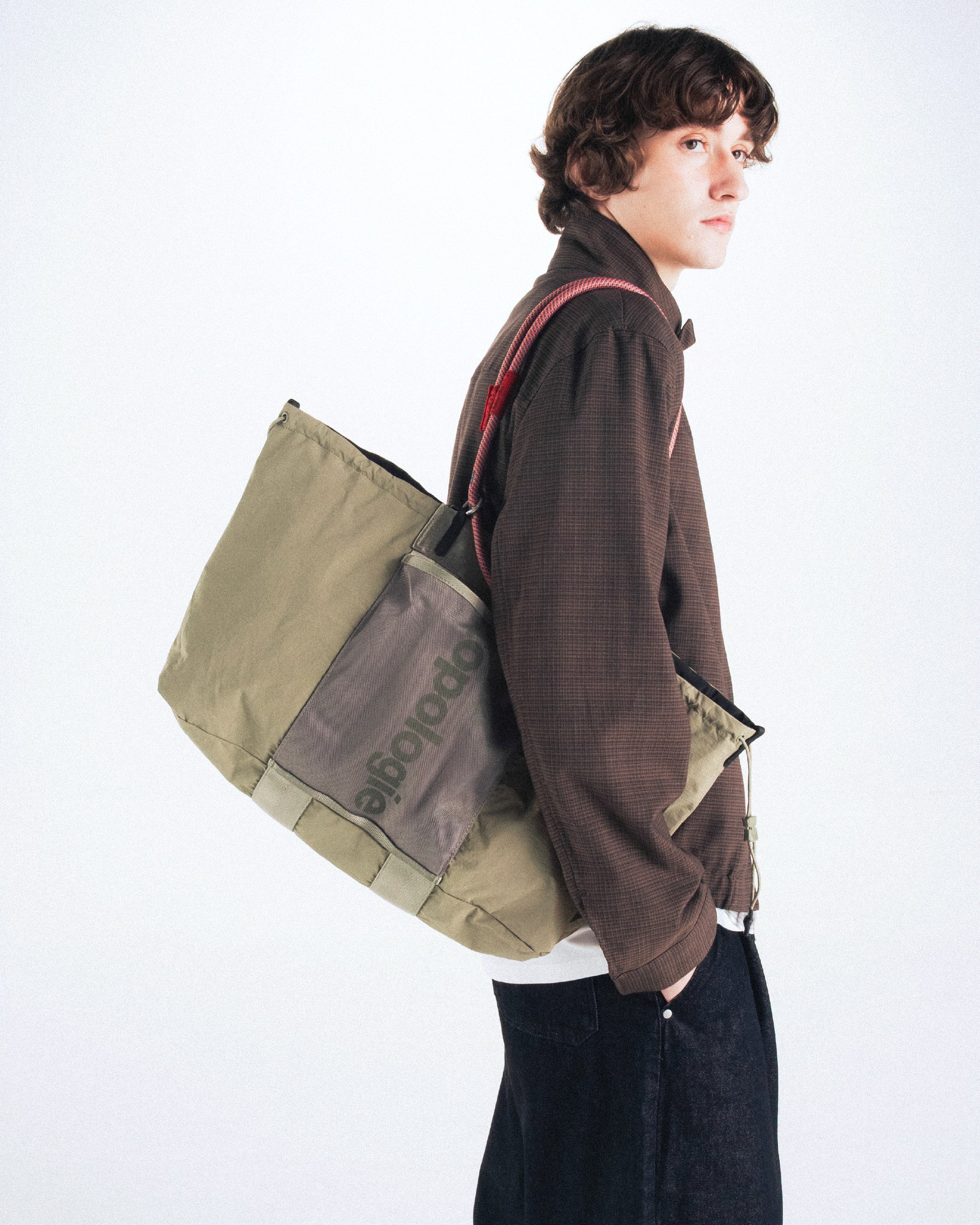 Summit Tote Wide Medium（サミット トート ワイド ミディアム）