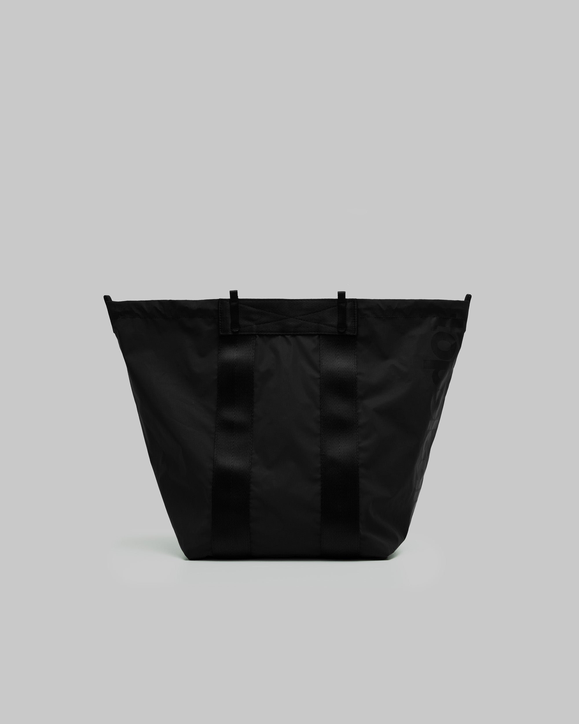Summit Tote Medium（サミットトート ミディアム）